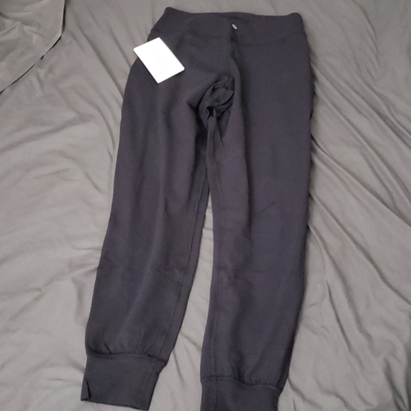 Aling jogger--- - Picture 5 of 7